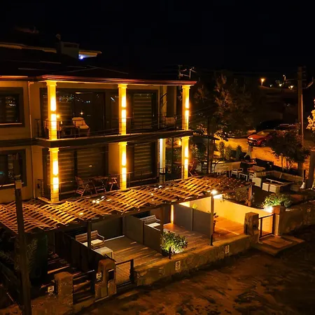 Select Cunda - Sea View With Garden 2 Bedroom At Cunda Island Apartmán *
