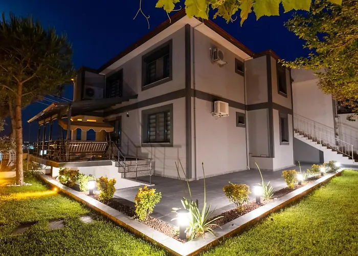 Apartment Select Cunda - Sea View With Garden 2 Bedroom At Cunda Island Ayvalı