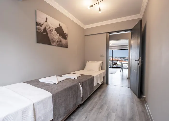 Select Cunda - Sea View With Garden 2 Bedroom At Cunda Island Apartment Ayvalı