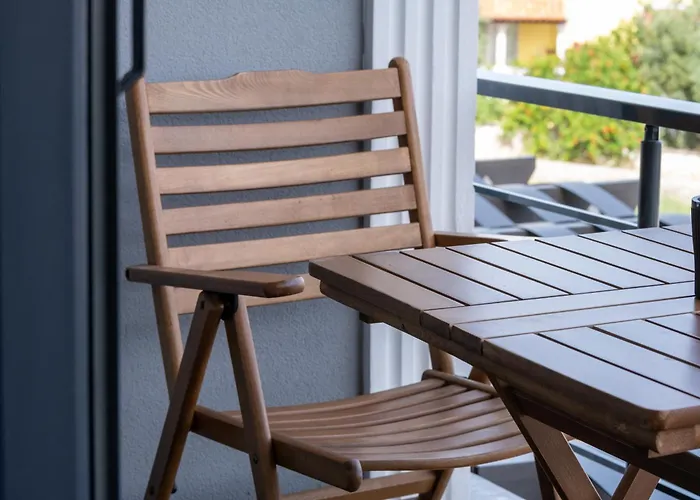 Select Cunda - Sea View With Garden 2 Bedroom At Cunda Island Apartment