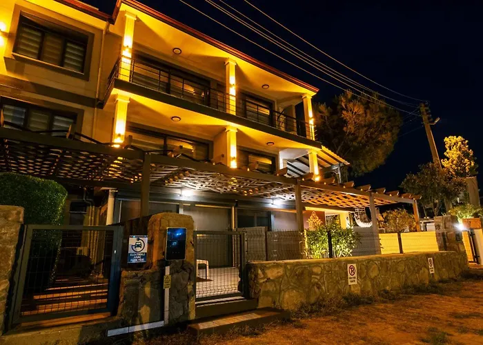 Apartment Select Cunda - Sea View With Garden 2 Bedroom At Cunda Island *